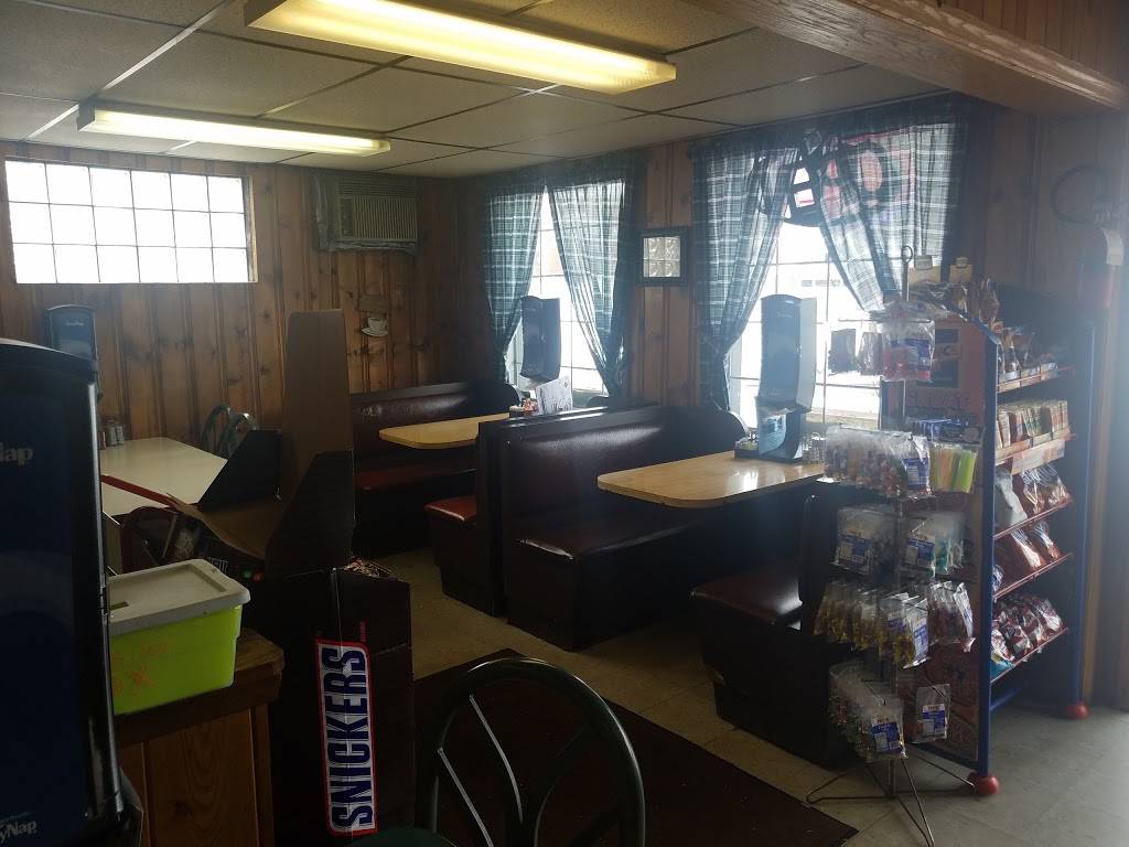 Champion Gas And Food Mart | restaurant | 1802 Indian Creek Valley Rd, Champion, PA 15622, USA | 7245937760 OR +1 724-593-7760