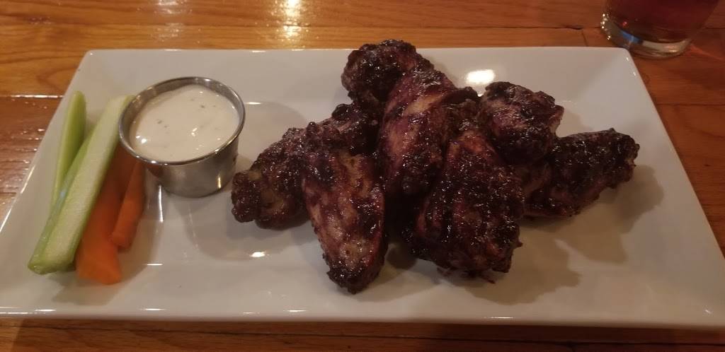 The Spot Bar and Grill | restaurant | 200 Merrow Rd, Tolland, CT 06084, USA | 8608720332 OR +1 860-872-0332