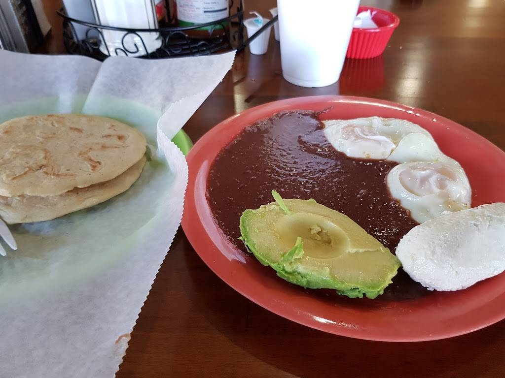 Pupuseria Dona Azucena | restaurant | 71 N Glebe Rd, Arlington, VA 22203, USA | 7032480332 OR +1 703-248-0332