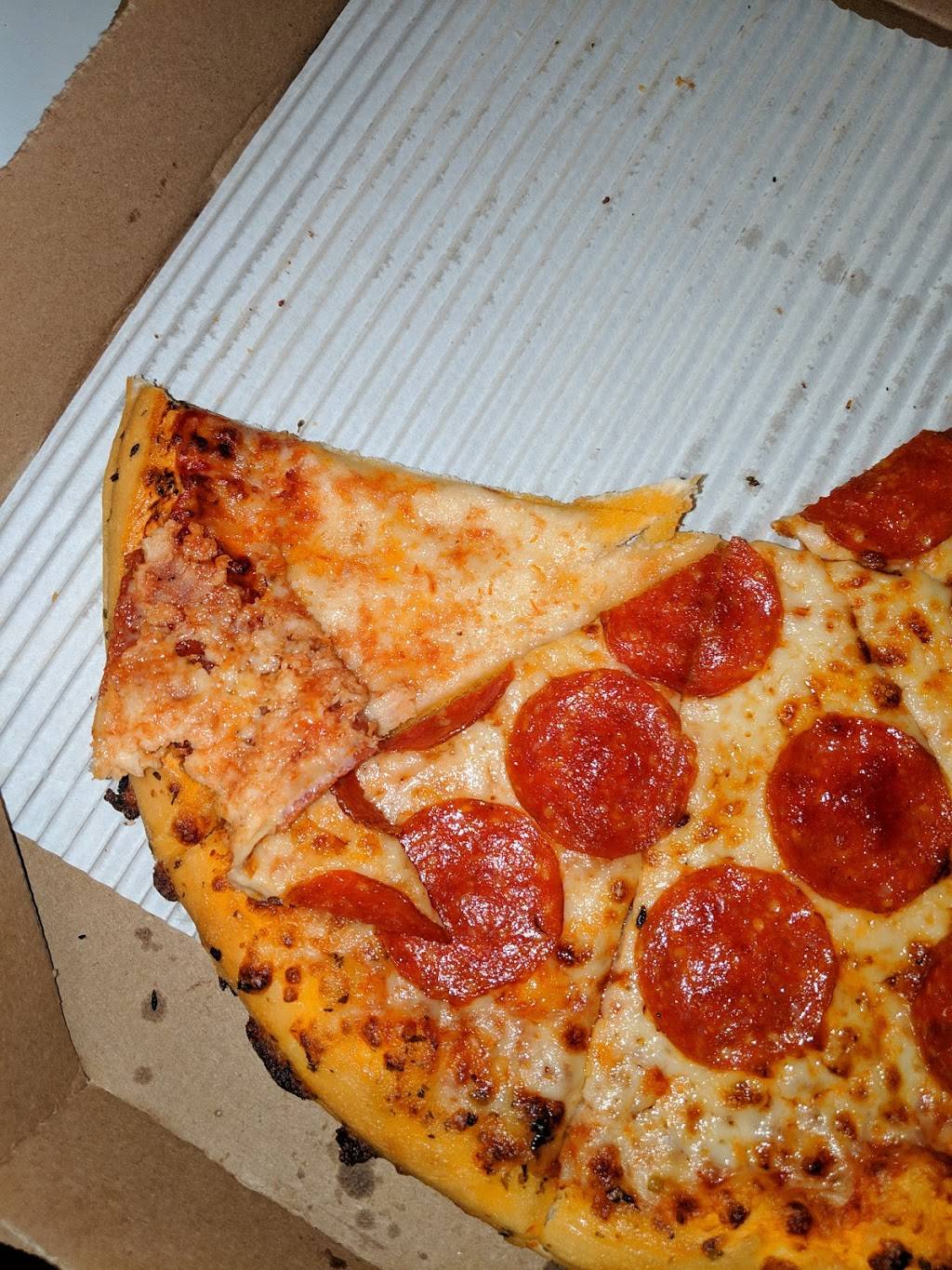 Pizza Hut | restaurant | 7009 Martin Luther King Jr Hwy B10, Landover, MD 20785, USA | 3017732300 OR +1 301-773-2300