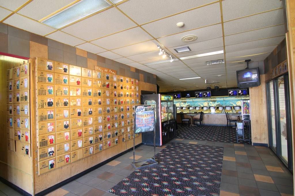 Dream Lanes | restaurant | 13 Atlas Ct, Madison, WI 53714, USA | 6082213596 OR +1 608-221-3596