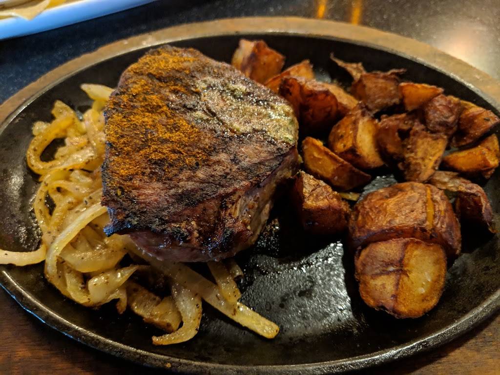 Applebees Grill + Bar | restaurant | 2045 Lebanon Church Rd, Pittsburgh, PA 15122, USA | 4126539437 OR +1 412-653-9437