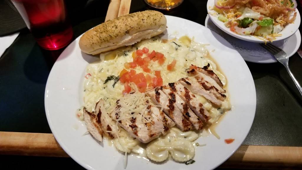 Dannys Bar & Grill North | restaurant | 10940 Parallel Pkwy, Kansas City, KS 66109, USA | 9133280247 OR +1 913-328-0247