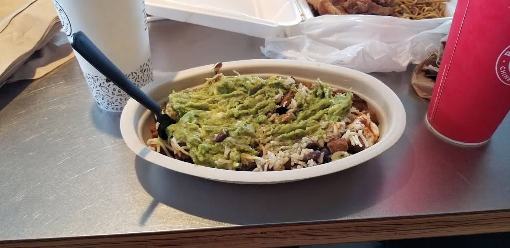 Chipotle Mexican Grill | restaurant | 2391 N Hwy 67, Florissant, MO 63033, USA | 3142815692 OR +1 314-281-5692