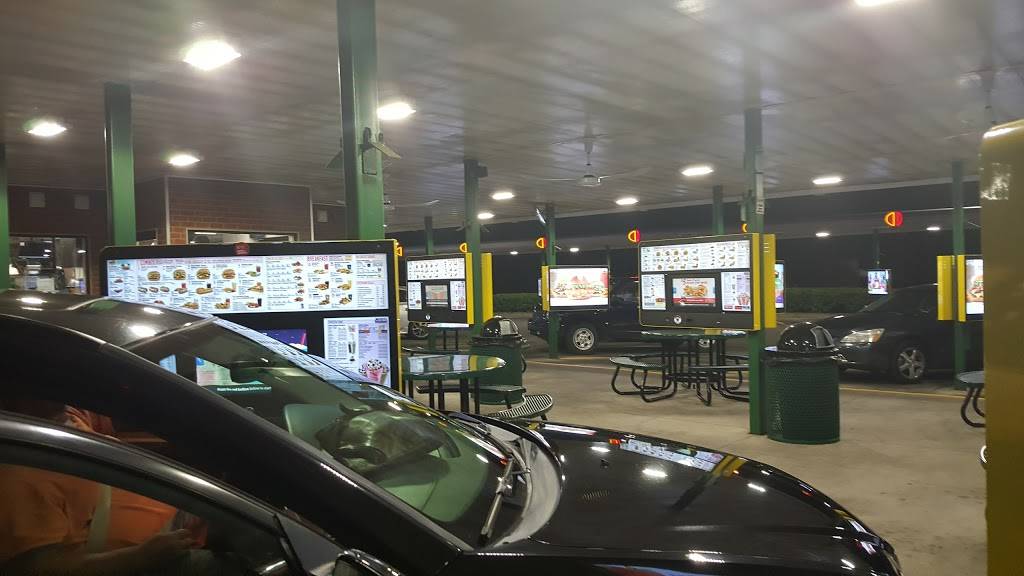 Sonic Drive-In | restaurant | 2401 SW 19th Avenue Rd, Ocala, FL 34474, USA | 3522912221 OR +1 352-291-2221