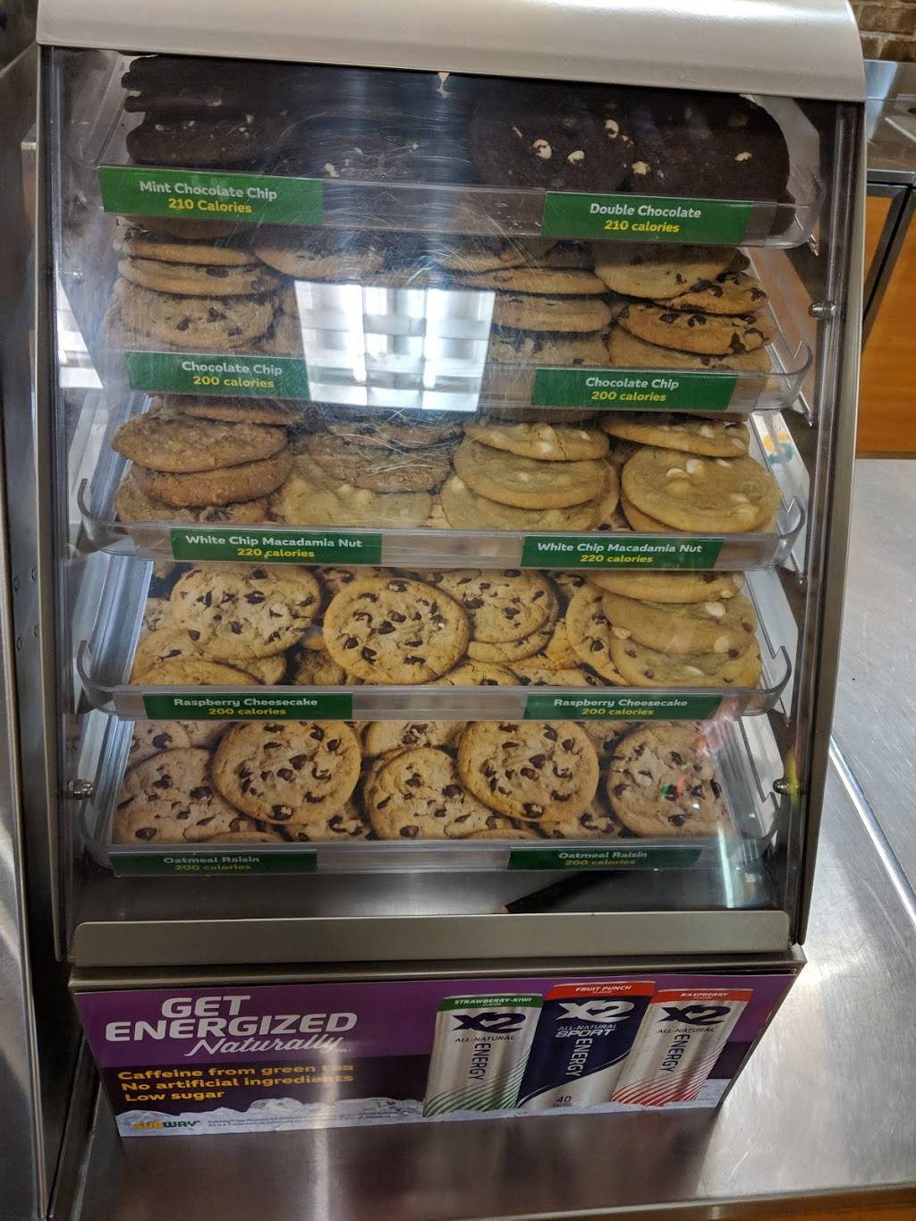 Subway Restaurants | restaurant | 1757 Parkview Dr, Chesapeake, VA 23320, USA | 7575231842 OR +1 757-523-1842