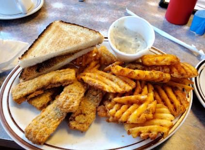 Town & Country Kitchen | restaurant | 419 E Holme St, Norton, KS 67654, USA | 7858773511 OR +1 785-877-3511