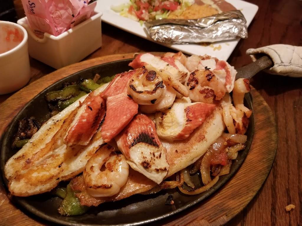 El Charritos | restaurant | 119 N Main St, Water Valley, MS 38965, USA | 6624734848 OR +1 662-473-4848