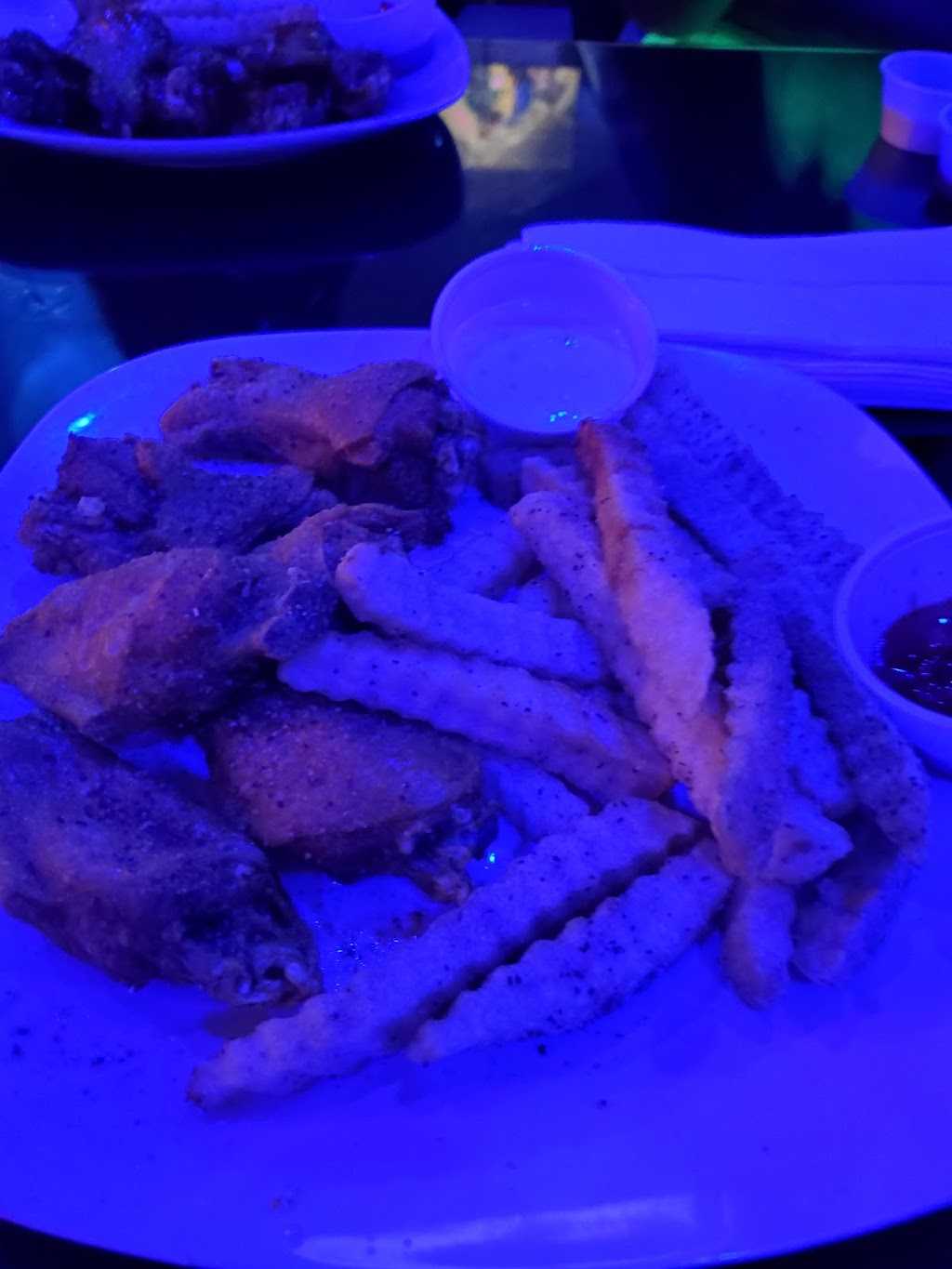 Vibez Cocktails And Eatery | restaurant | 326 Azalea Rd, Mobile, AL 36609, USA | 2512870297 OR +1 251-287-0297