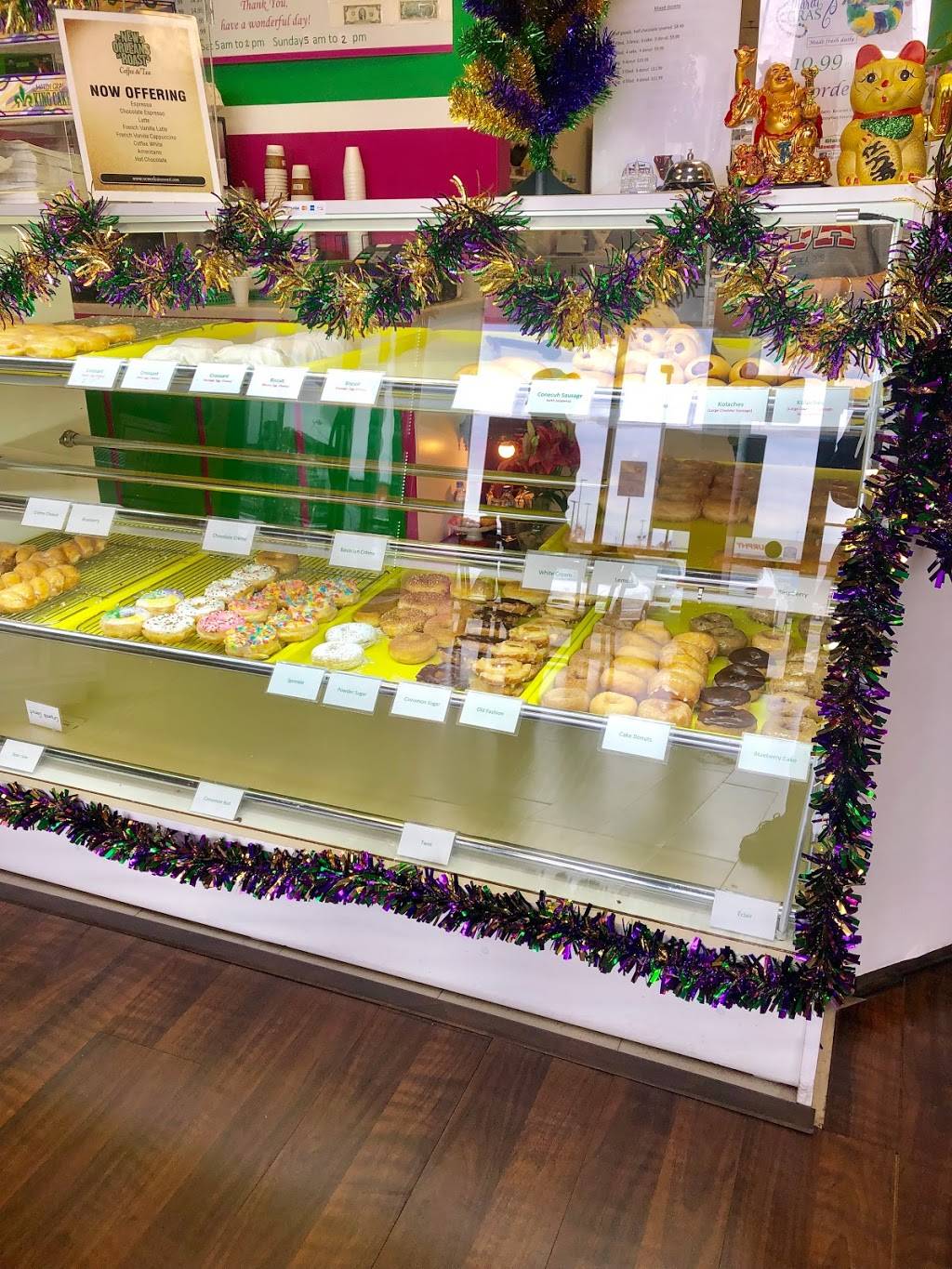 Glazed Doughnuts | bakery | 3586 Sangani Blvd suite e, DIberville, MS 39540, USA | 2283967006 OR +1 228-396-7006