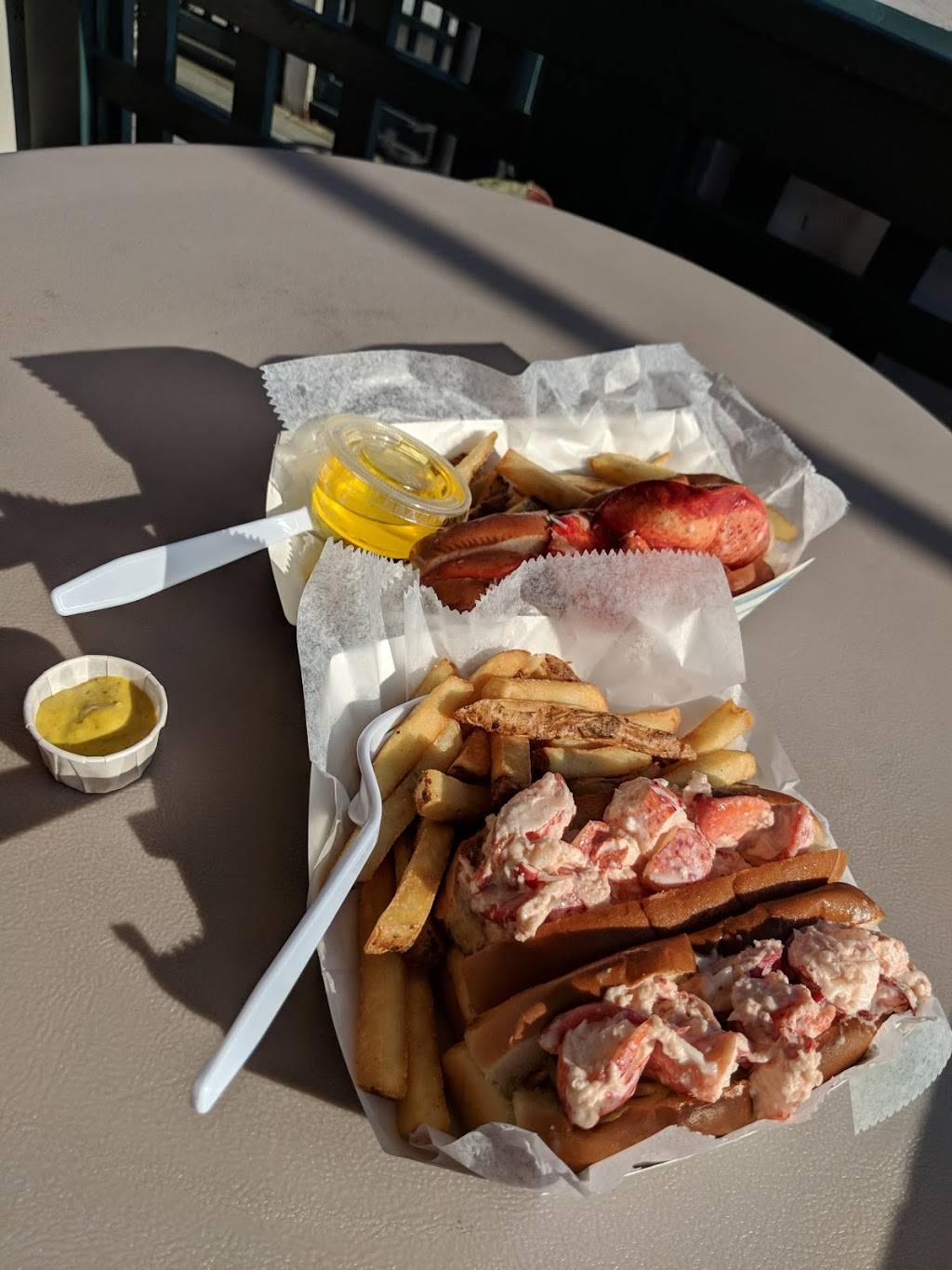 Eastons Beach Snack Bar | meal takeaway | 175 Memorial Blvd, Newport, RI 02840, USA | 4018551910 OR +1 401-855-1910