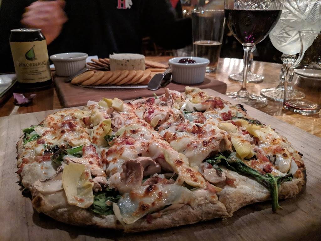 Rembrandts Gallery & Wine Bar | restaurant | 323-325 E Main St, Madison, IN 47250, USA | 8122735050 OR +1 812-273-5050