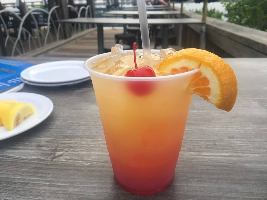 Caddys at the Pointe | restaurant | 801 Riverside Dr E, Bradenton, FL 34208, USA | 9417083777 OR +1 941-708-3777