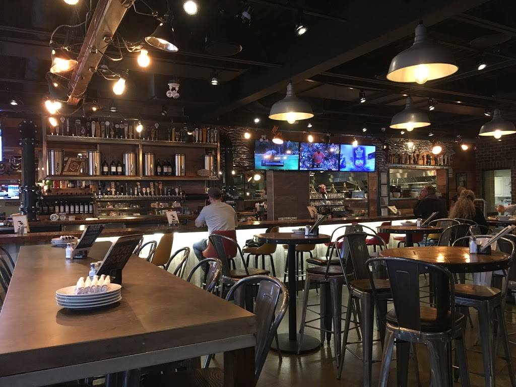 Sociable Kitchen + Tavern | restaurant | 45 King George Rd, Brantford, ON N3R 5K2, Canada | 5197514042 OR +1 519-751-4042