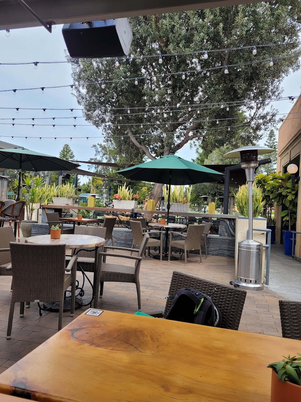 The Presley | restaurant | 2855 Perry Rd, San Diego, CA 92106, USA | 6198771800 OR +1 619-877-1800