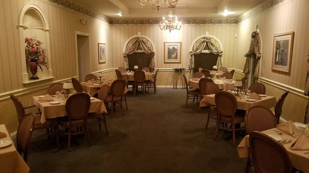 Haub House | restaurant | 101 E Haub St, Haubstadt, IN 47639, USA | 8127686462 OR +1 812-768-6462