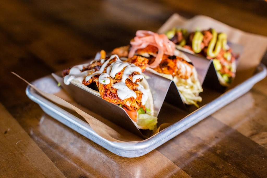 Finleys Round Rock | restaurant | 410 W Main St, Round Rock, TX 78664, USA | 7372024413 OR +1 737-202-4413