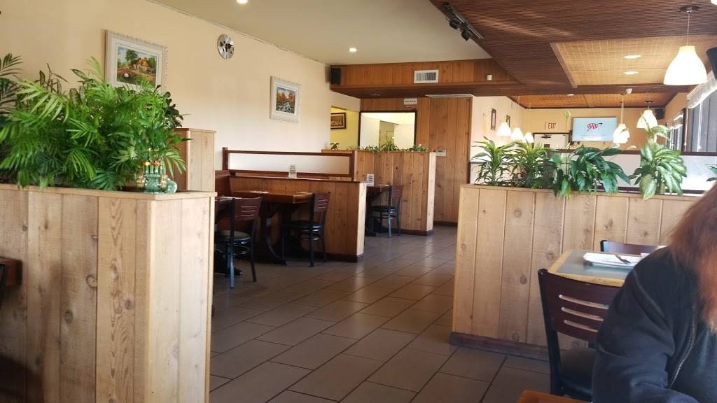 Banana Leaf Thai Cuisine | restaurant | 11880 San Pablo Ave, El Cerrito, CA 94530, USA | 5106805590 OR +1 510-680-5590