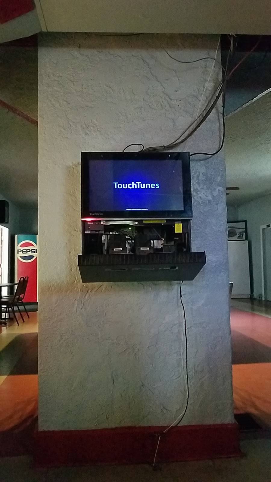 Rockos Bar & Grill | restaurant | 58800 Glenns Run Rd, Martins Ferry, OH 43935, USA | 7406093029 OR +1 740-609-3029