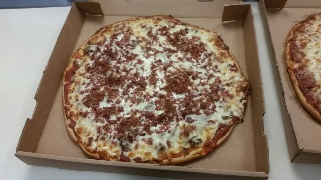 Angilos Pizza | restaurant | 6953 Harrison Ave, Cincinnati, OH 45247, USA | 5135740777 OR +1 513-574-0777