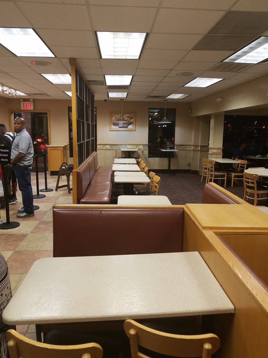 Wendys | restaurant | 3636 Boston Rd, Bronx, NY 10469, USA | 7187984133 OR +1 718-798-4133
