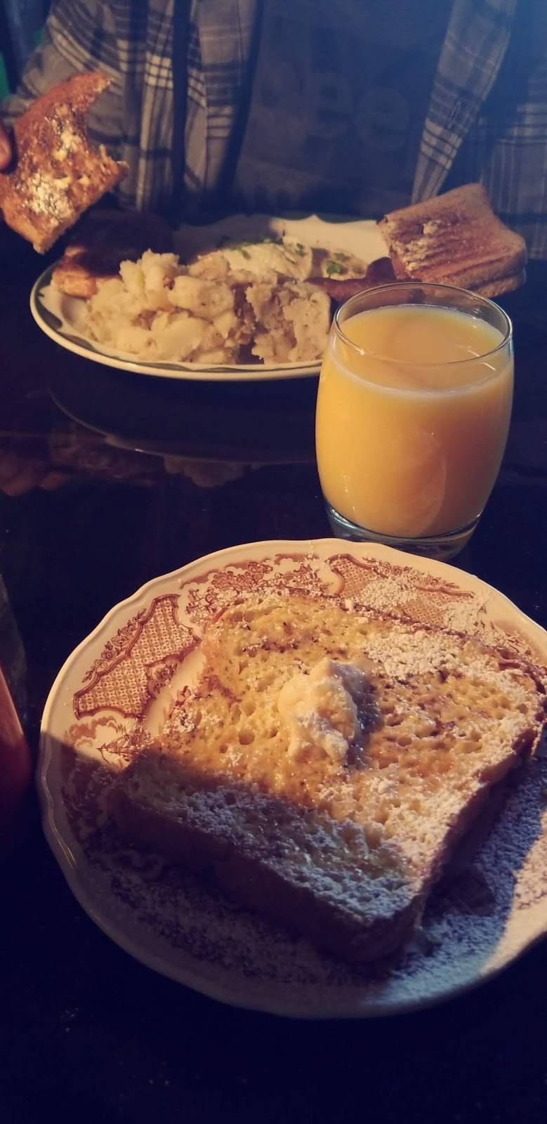 Fiddleheads Cafe | cafe | 533 Farmington Ave, Hartford, CT 06105, USA | 8609372563 OR +1 860-937-2563