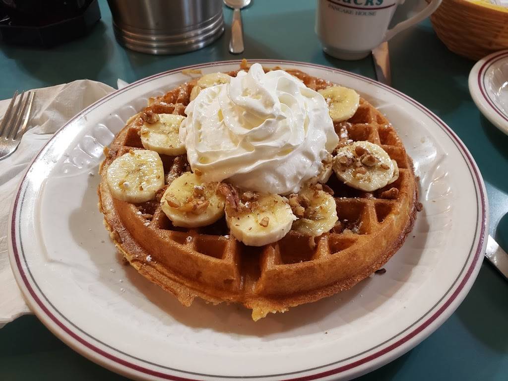 Hot Stacks Pancake House Myrtle Beach | restaurant | 1501 N Kings Hwy, Myrtle Beach, SC 29577, USA | 8434484668 OR +1 843-448-4668