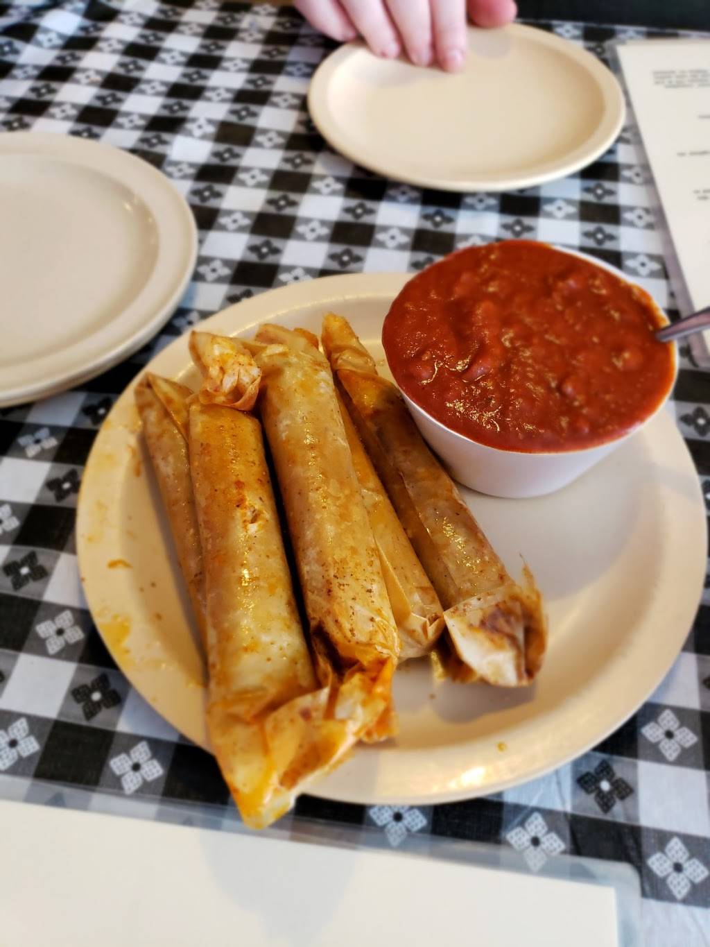 Does Eat Place | restaurant | 2806 S Walton Blvd, Bentonville, AR 72712, USA | 4792548081 OR +1 479-254-8081