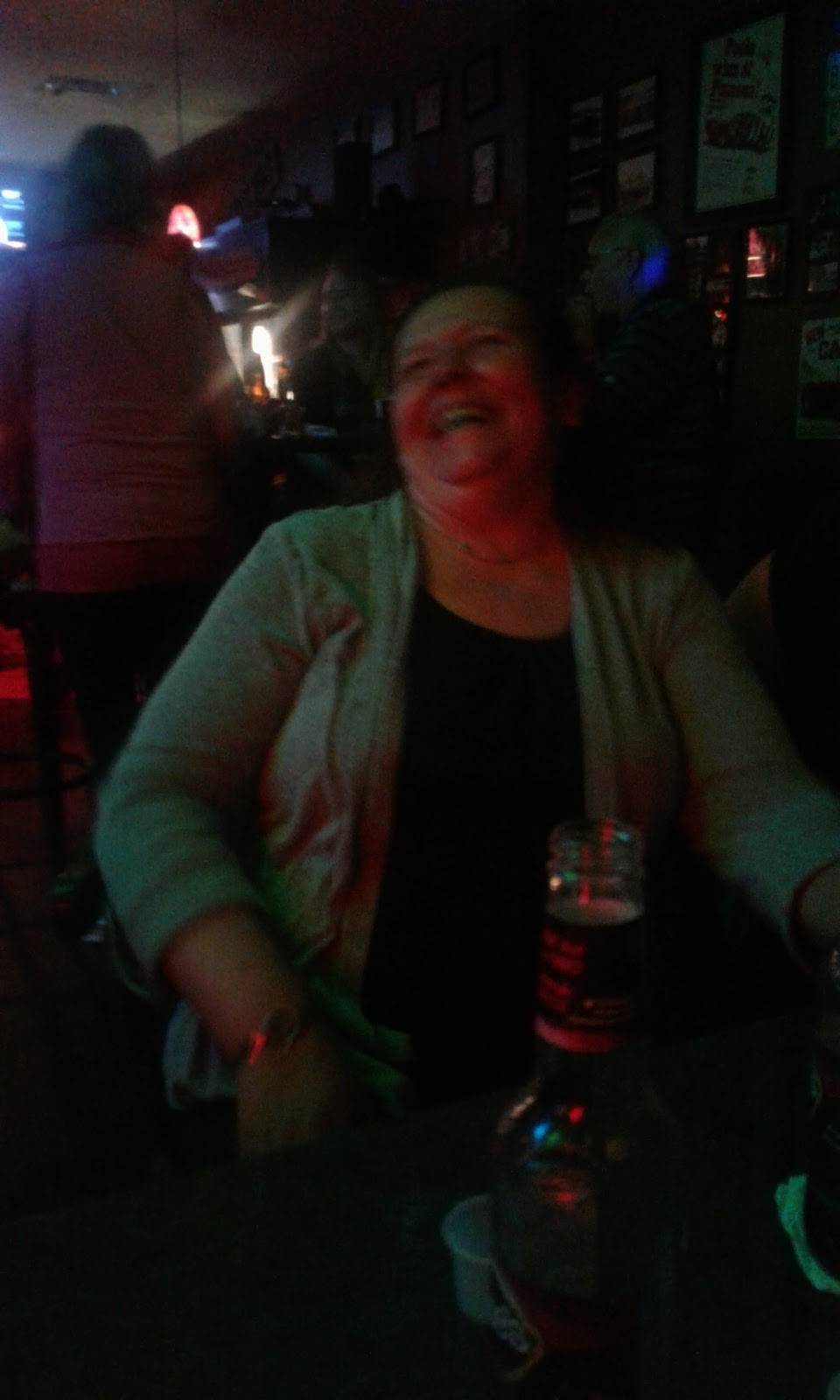 The Garage | restaurant | 3 Stanley St, Merlin, ON N0P 1W0, Canada | 5196897492 OR +1 519-689-7492