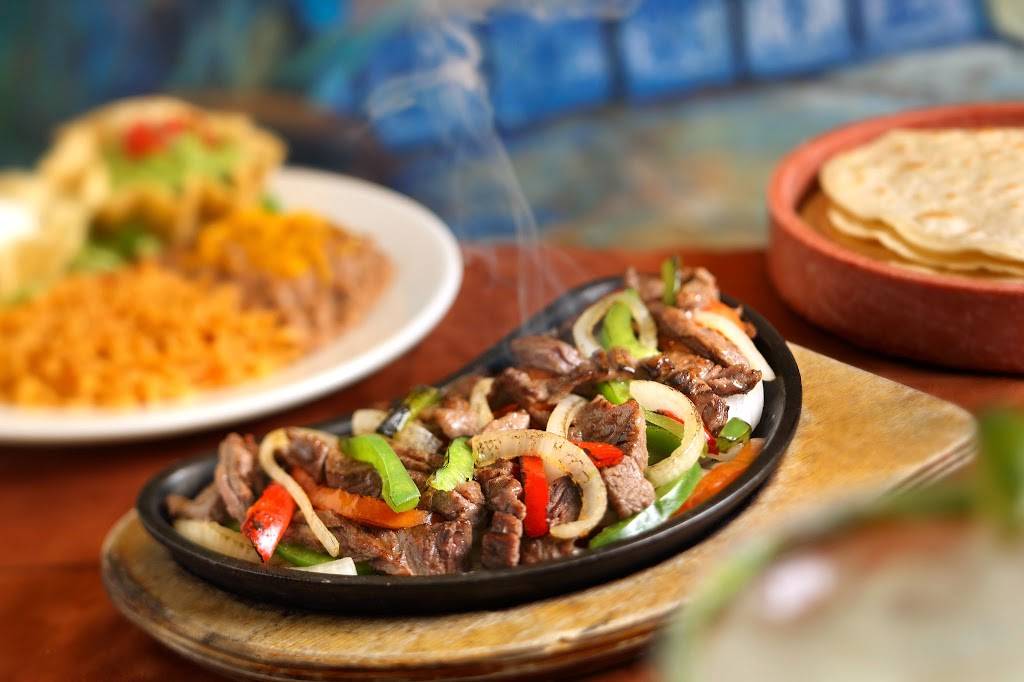 Miguels California Mexican Cocina | restaurant | 8401, 1920 Frontage Rd, Corona, CA 92882, USA | 9515208911 OR +1 951-520-8911