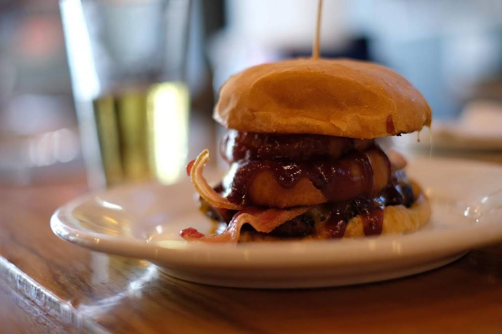 Door County Fire Company | restaurant | 38 S 3rd Ave, Sturgeon Bay, WI 54235, USA | 9208180625 OR +1 920-818-0625