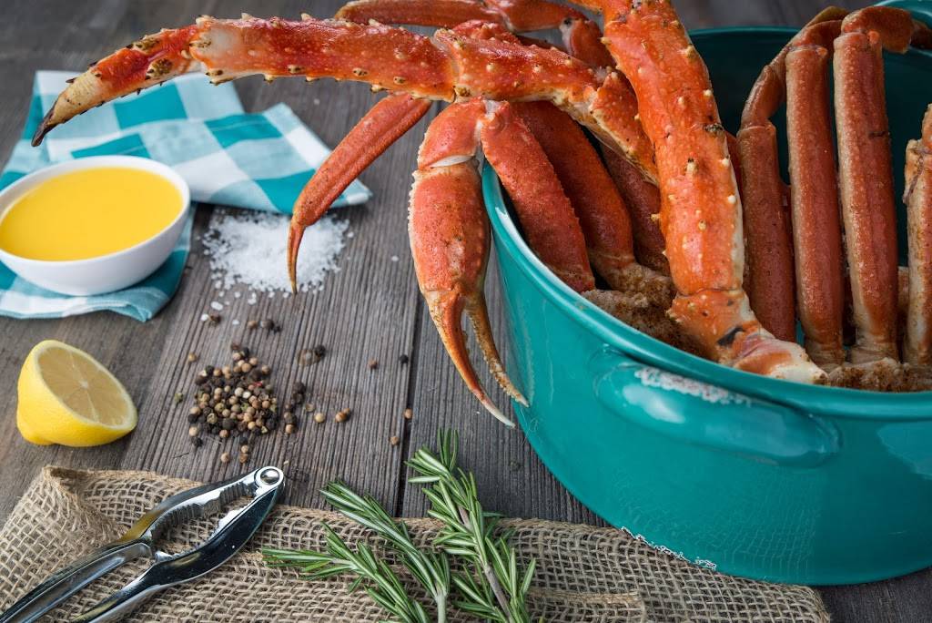 LightHouse Fish & Chicken | restaurant | 15391 Schaefer Hwy, Detroit, MI 48227, USA | 3136464149 OR +1 313-646-4149