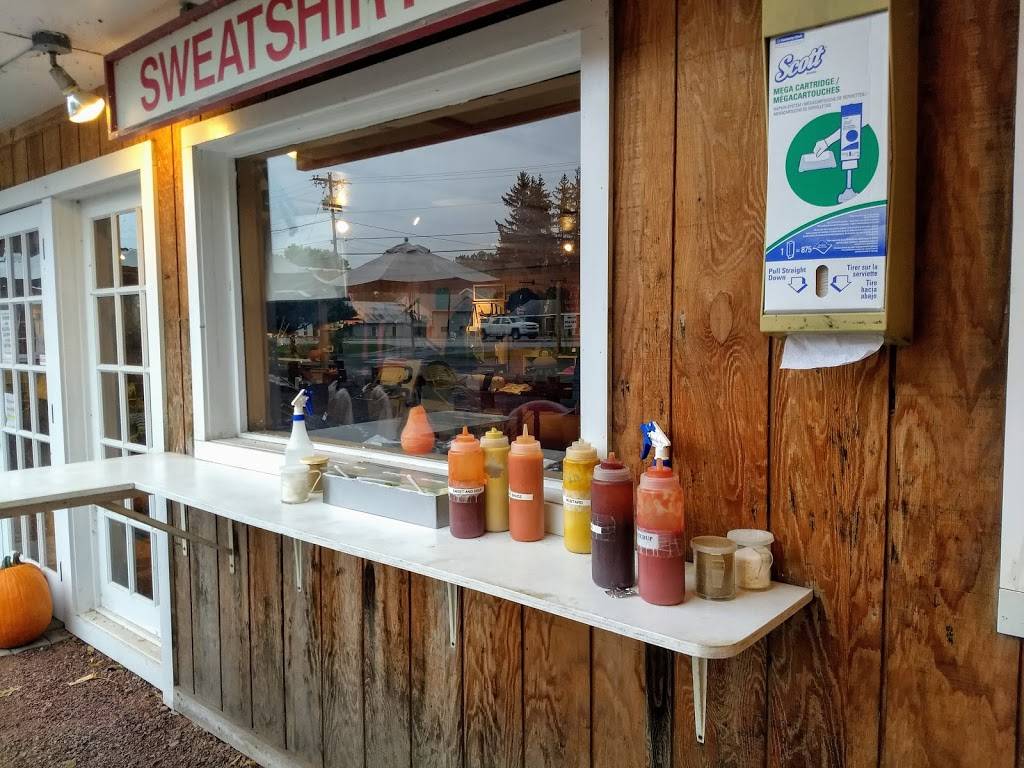 Sebs Snack Bar | restaurant | 297 US-2, South Hero, VT 05486, USA | 8023726611 OR +1 802-372-6611