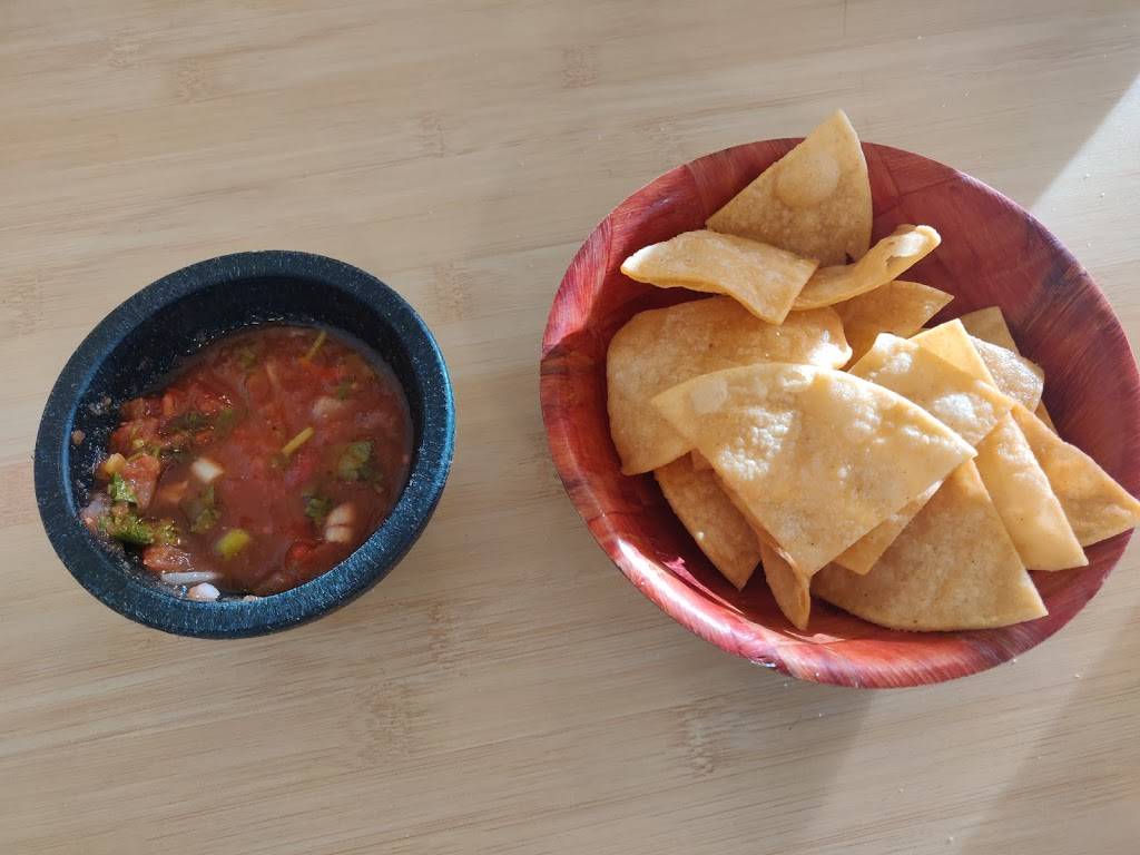 Sauls Restaurant | restaurant | 1705, 11720 Bartlett Ave, Adelanto, CA 92301, USA | 7602460013 OR +1 760-246-0013