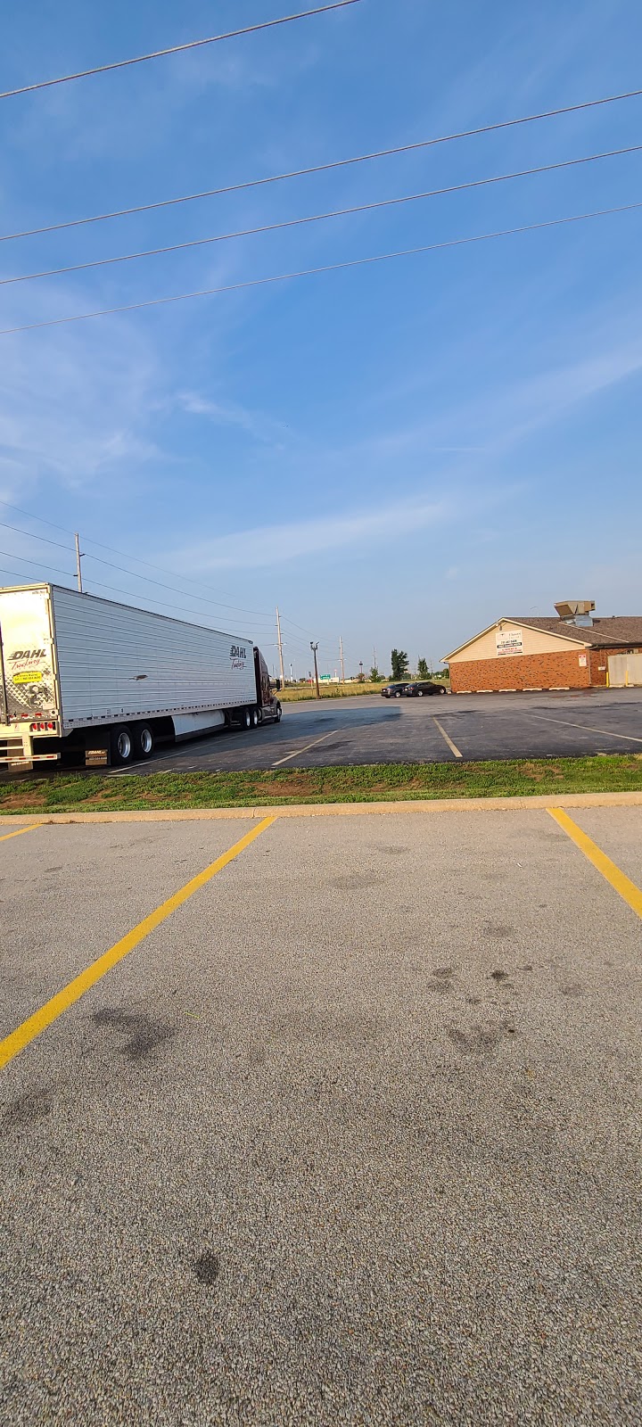 Chasers Grill & Bar | restaurant | 1809 W Fayette Ave, Effingham, IL 62401, USA | 2173475336 OR +1 217-347-5336