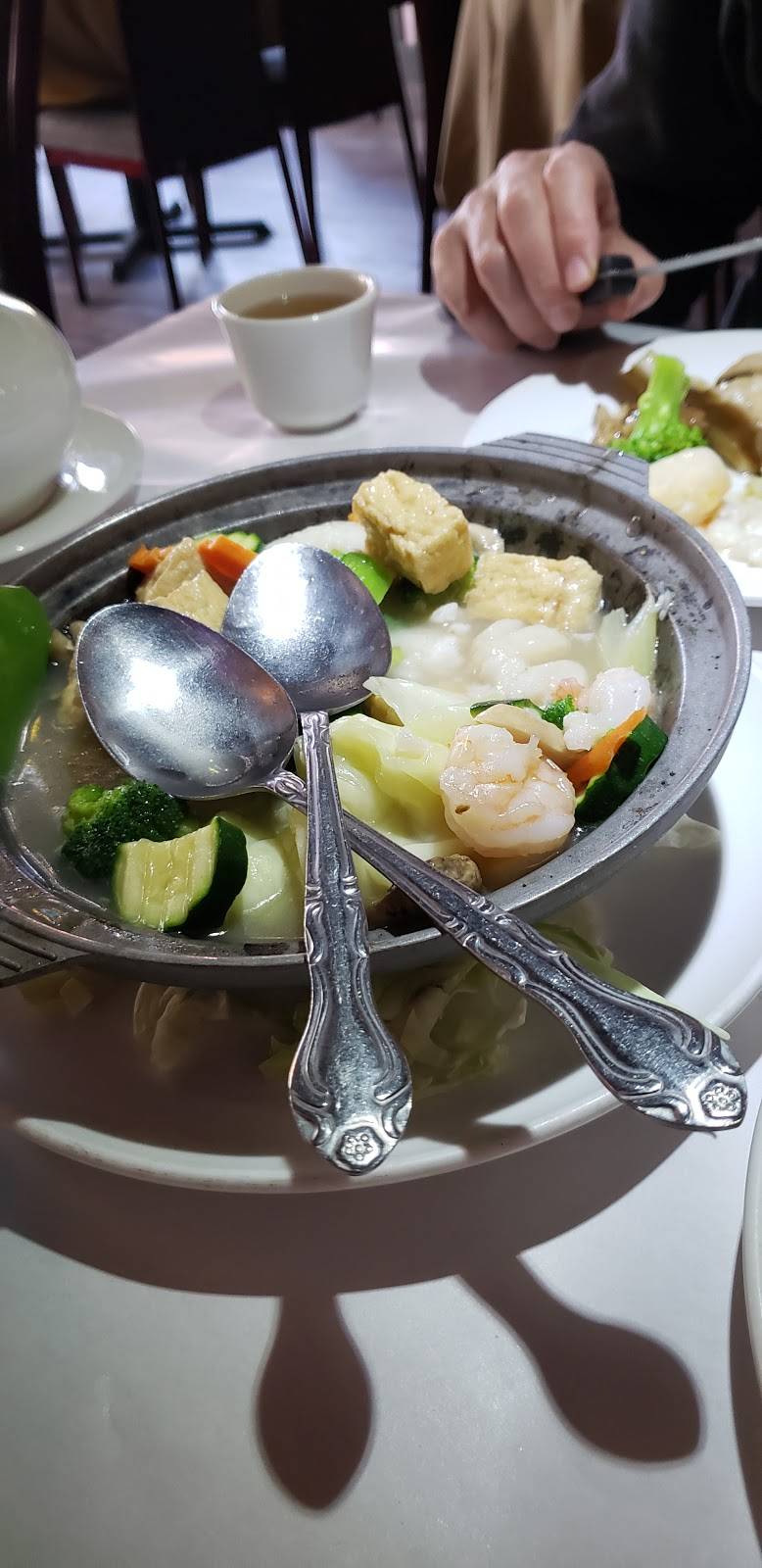 Hongs Gourmet | restaurant | 14510 Big Basin Way #9, Saratoga, CA 95070, USA | 4088672554 OR +1 408-867-2554