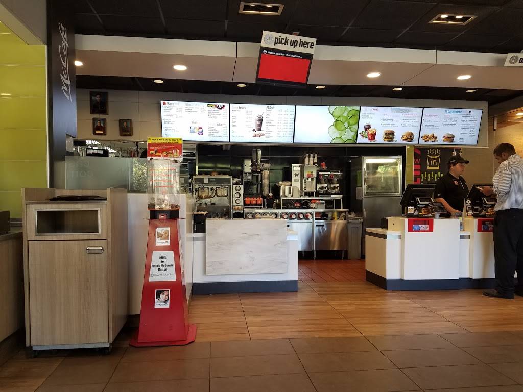 McDonalds | cafe | 926 W Fletcher Ave, Tampa, FL 33612, USA | 8139609109 OR +1 813-960-9109