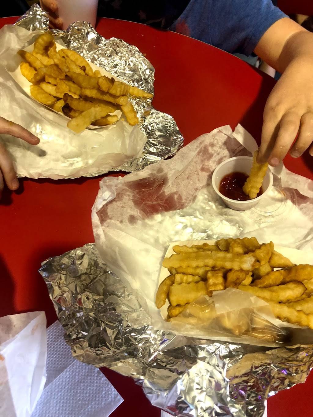 Market Grill | restaurant | 1209 Farmers Market Dr, Raleigh, NC 27603, USA | 9198288367 OR +1 919-828-8367