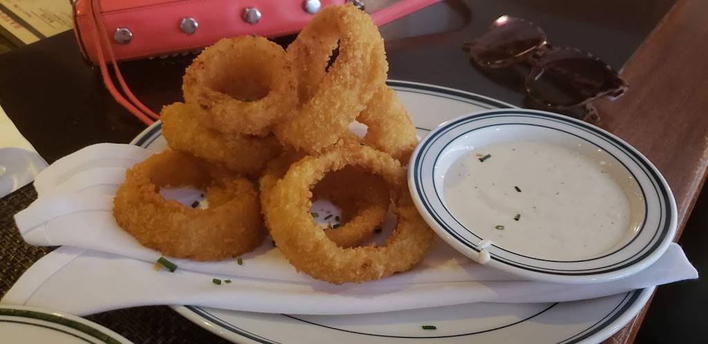 Daily Grill | restaurant | 2500 N Hollywood Way, Burbank, CA 91505, USA | 8188406464 OR +1 818-840-6464