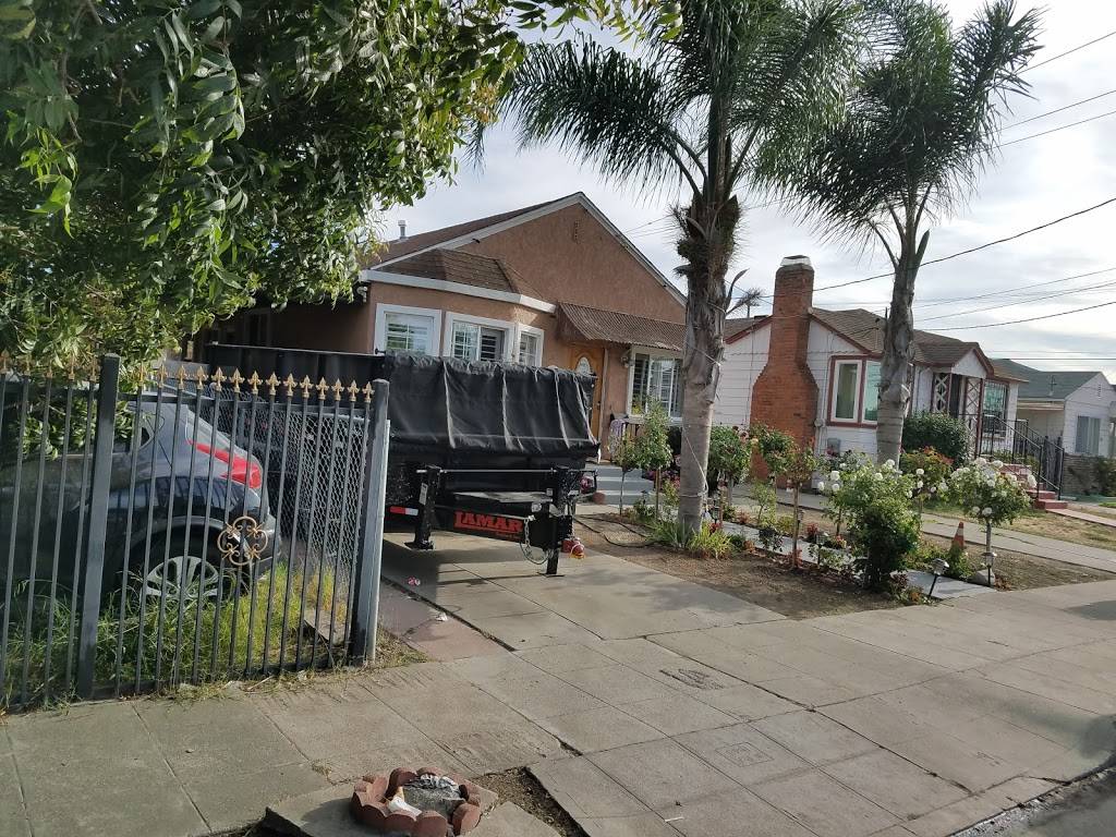 Taquizas y Carnitas El Autlense | restaurant | 9834 Walnut St, Oakland, CA 94603, USA | 5108750599 OR +1 510-875-0599