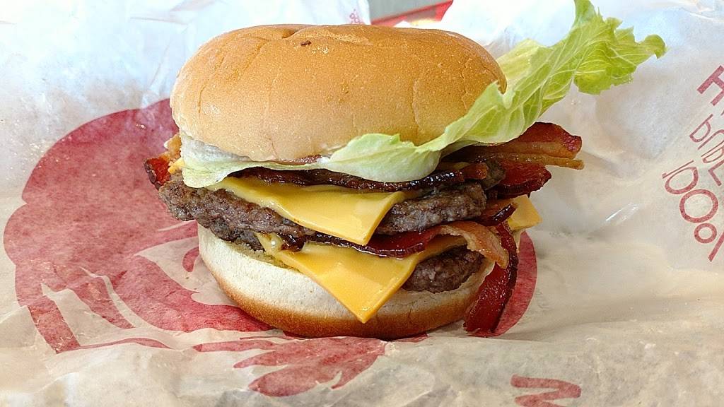 Wendys | restaurant | 428 W Main St, Owosso, MI 48867, USA | 9897256504 OR +1 989-725-6504