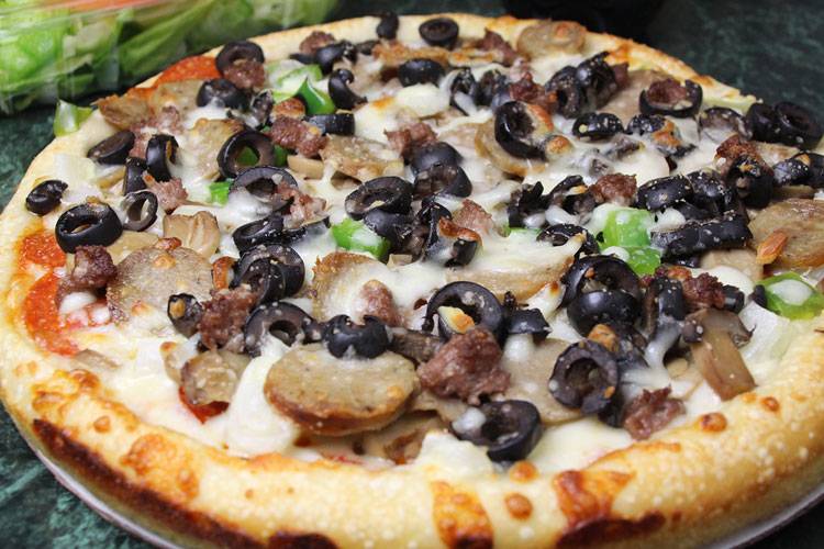 Changes Pizza | restaurant | 206 Mechanic St, Leominster, MA 01453, USA | 9785347200 OR +1 978-534-7200