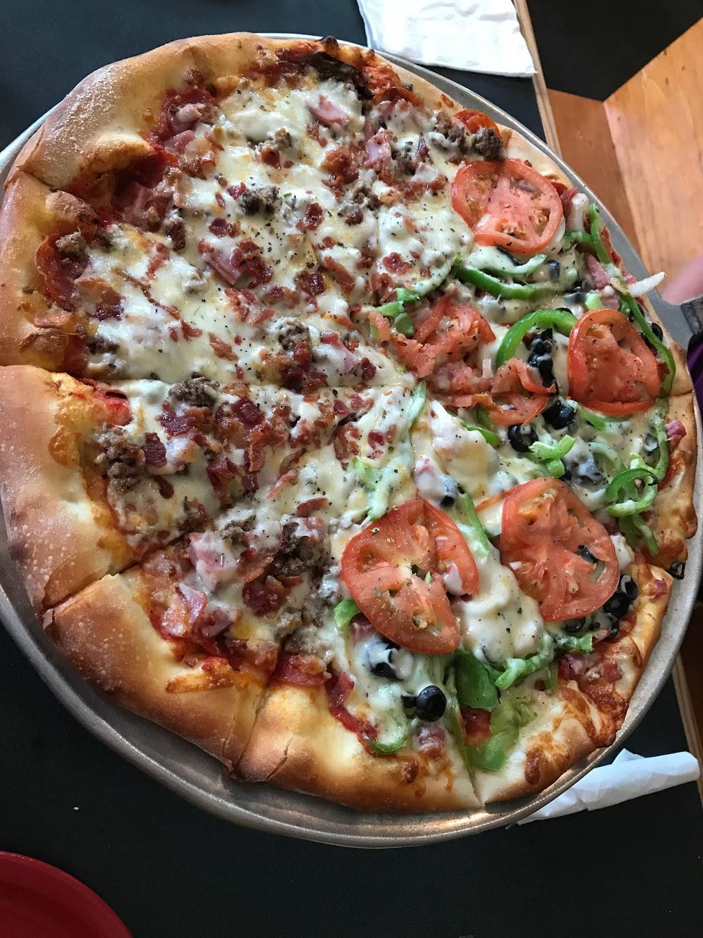 The Upper Crust | restaurant | 97 Sea Island Pkwy #201, Beaufort, SC 29907, USA | 8435211999 OR +1 843-521-1999