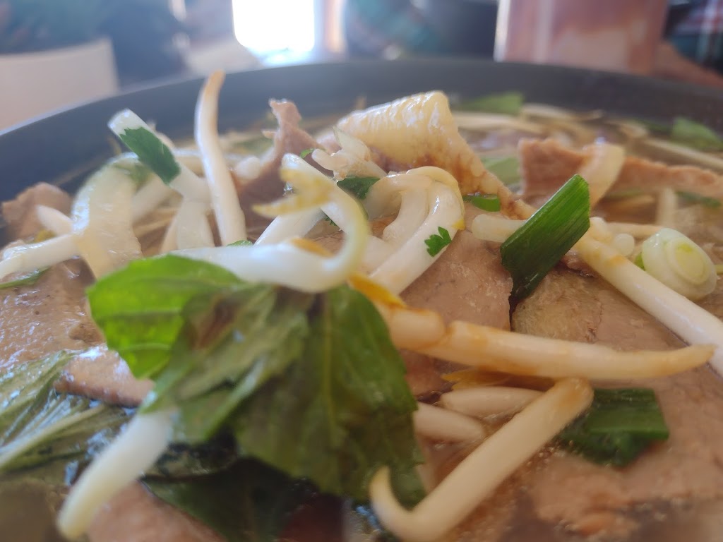 Pholicious | restaurant | 13680 Bear Valley Rd E2, Victorville, CA 92392, USA | 7608854540 OR +1 760-885-4540