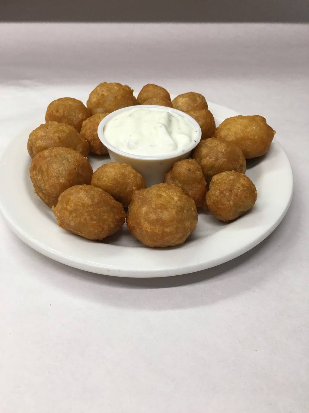 Harrys Fish & Chips | restaurant | 1138 Fennell Ave E, Hamilton, ON L8T 1S5, Canada | 9053830074 OR +1 905-383-0074