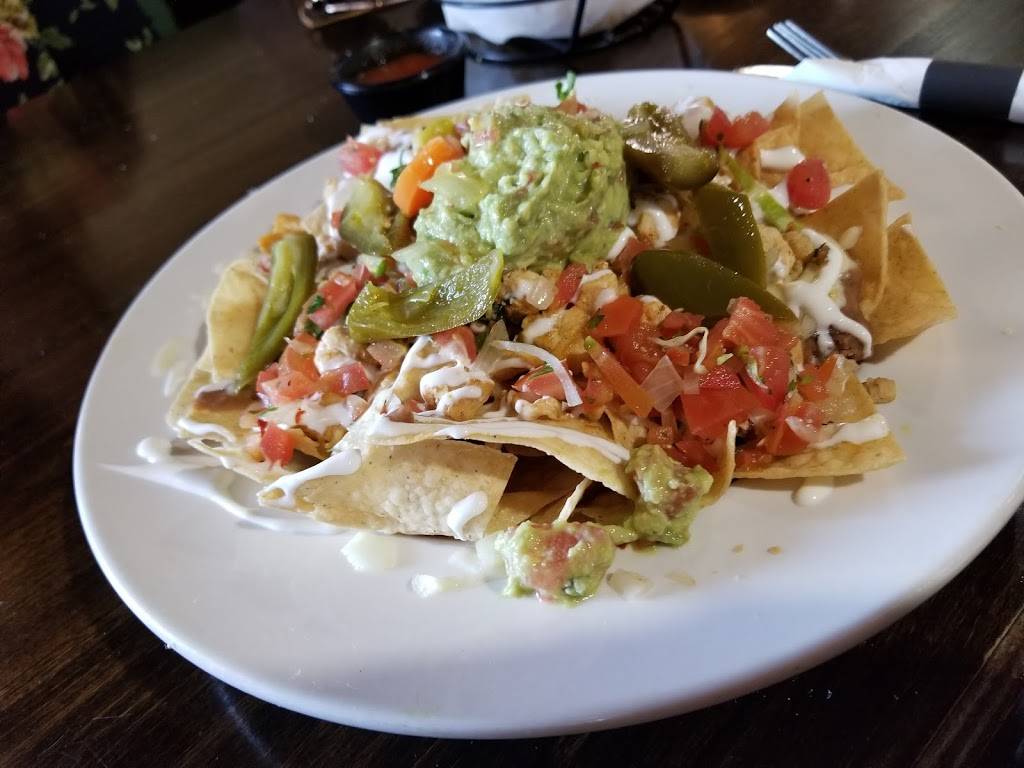 Mundos Latin Grill | restaurant | 699 N Golden State Blvd, Turlock, CA 95380, USA | 2096324004 OR +1 209-632-4004