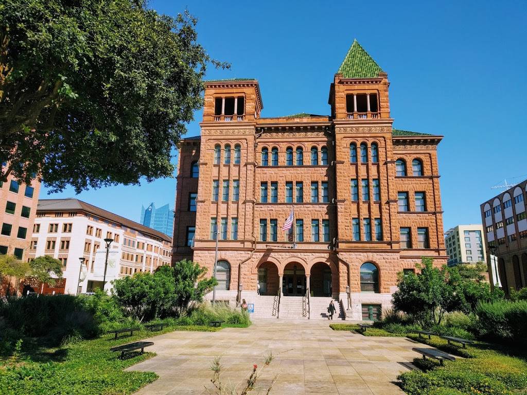 The County Line | restaurant | 111 W Crockett St #104, San Antonio, TX 78205, USA | 2102291941 OR +1 210-229-1941