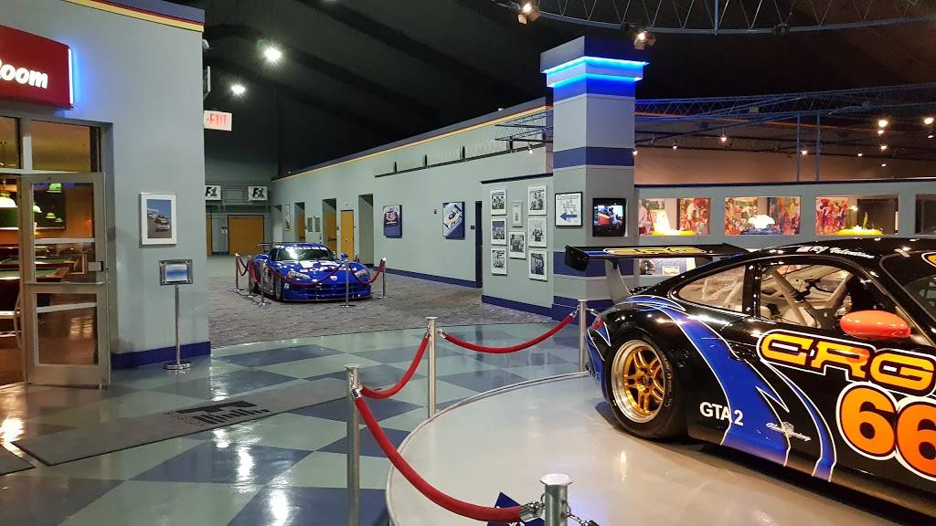 X1 Boston | restaurant | 290 Wood Rd, Braintree, MA 02184, USA | 7818482300 OR +1 781-848-2300