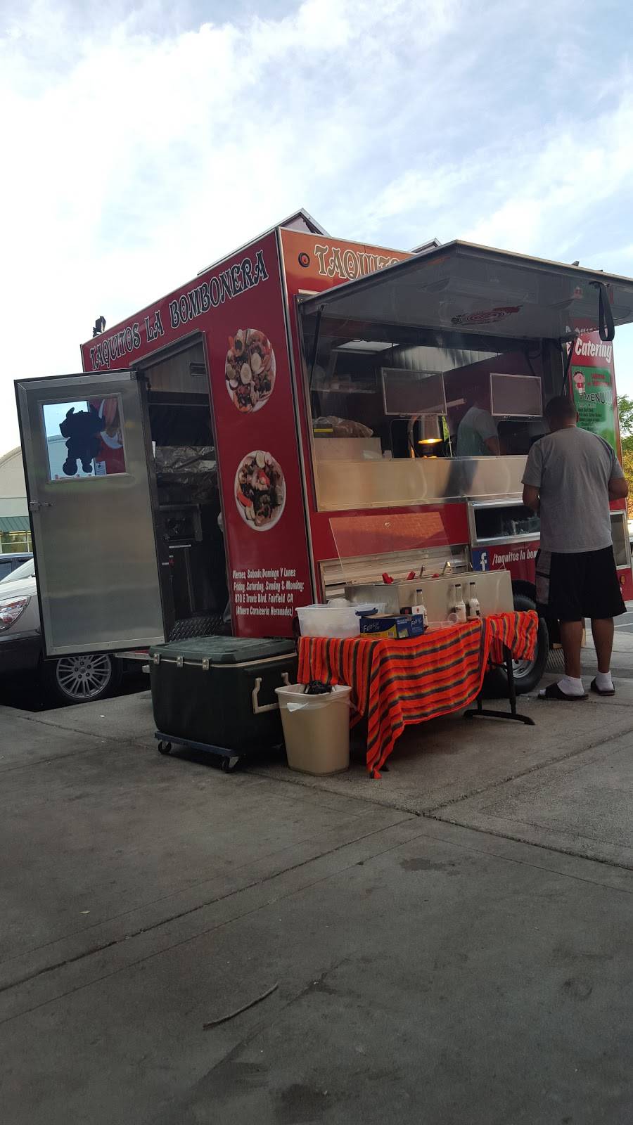 Taquitos La Bombonera | restaurant | 870 E Travis Blvd, Fairfield, CA 94533, USA | 7078631063 OR +1 707-863-1063