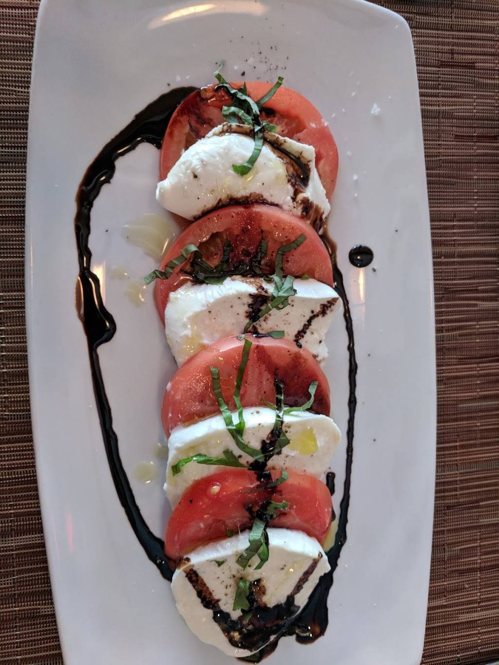 Lockkeepers | restaurant | 8001 Rockside Rd, Cleveland, OH 44125, USA | 2165249404 OR +1 216-524-9404